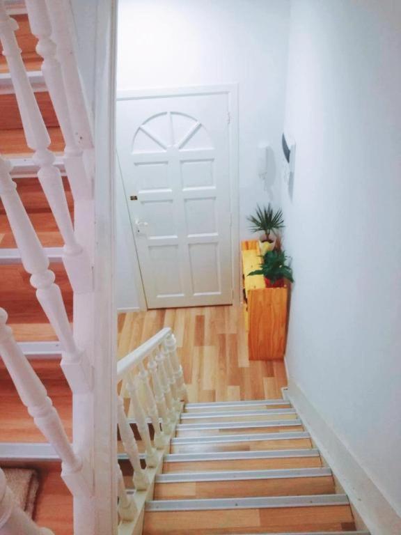 Cozy Rooms With Share The Bathroom And Kitchen Βρυξέλλες Εξωτερικό φωτογραφία